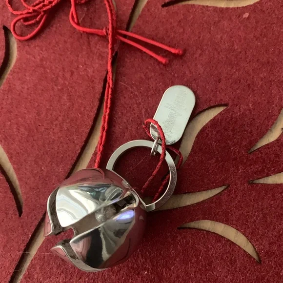 2000 Neiman Marcus Vintage Silver Bell Keychain - Picture 6 of 8